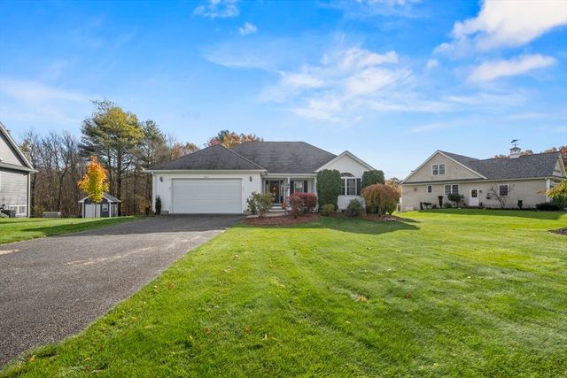 3085 Hunters Hill Dr 3085, Dighton, MA 02715