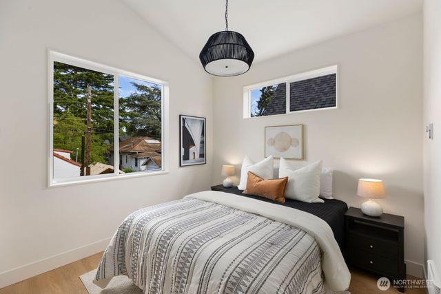 3204 33rd Avenue S, Seattle, WA 98144