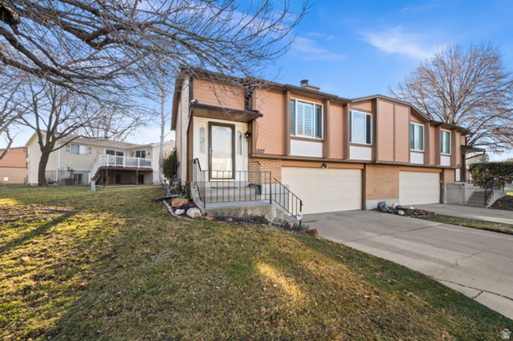 1227 W CARLTON CT, Taylorsville, UT 84123