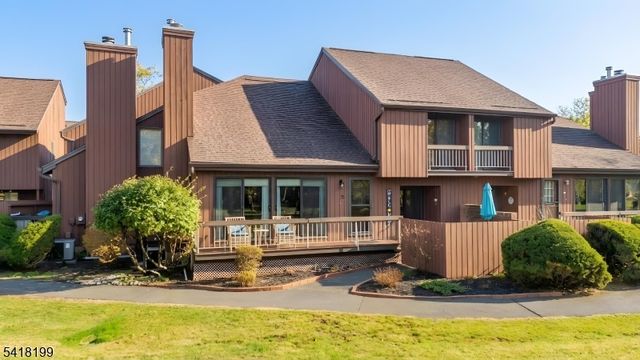 29 Bloomingdale Dr 2B, Hillsborough Twp., NJ 08844