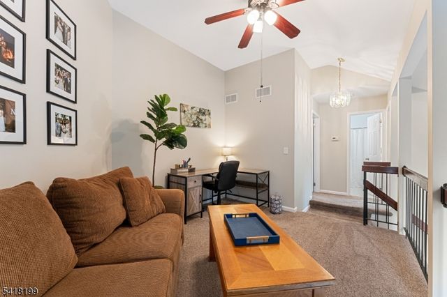 29 Bloomingdale Dr 2B, Hillsborough Twp., NJ 08844