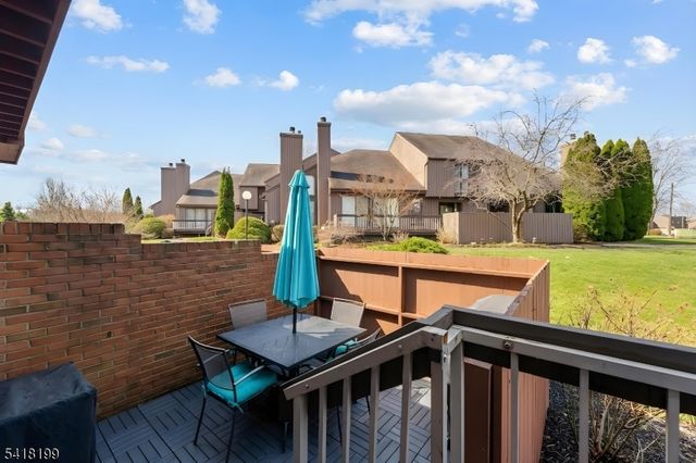 29 Bloomingdale Dr 2B, Hillsborough Twp., NJ 08844