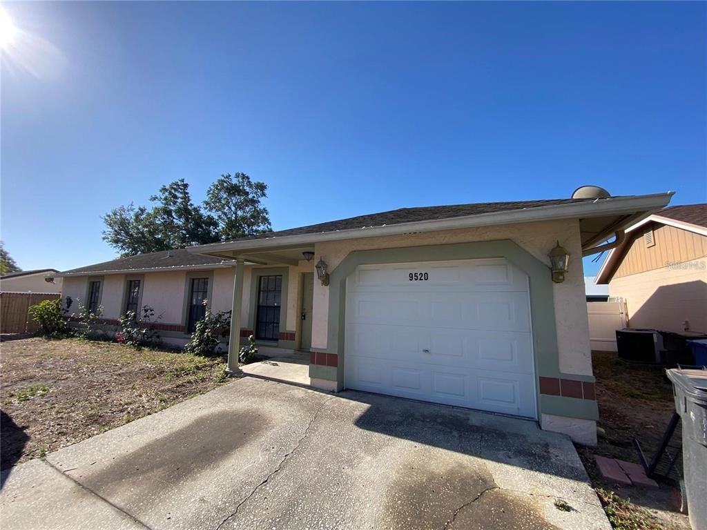 9520 DRAKEMILL COURT, Tampa, FL 33615