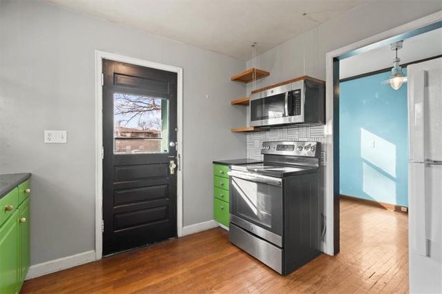 7313 W 61ST Street, Overland Park, KS 66202