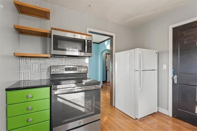 7313 W 61ST Street, Overland Park, KS 66202