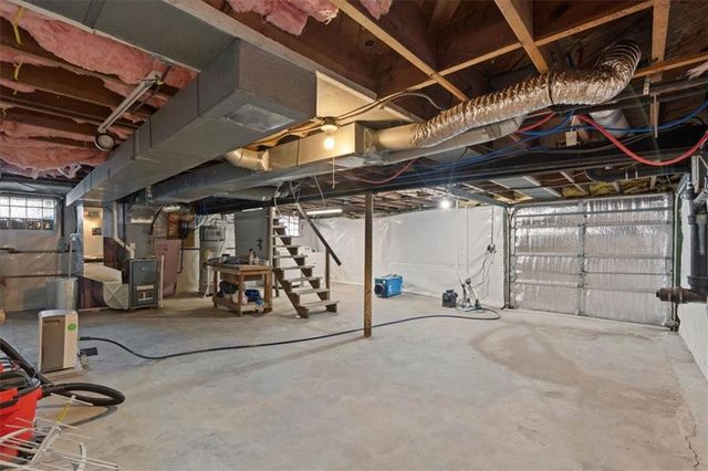 7313 W 61ST Street, Overland Park, KS 66202