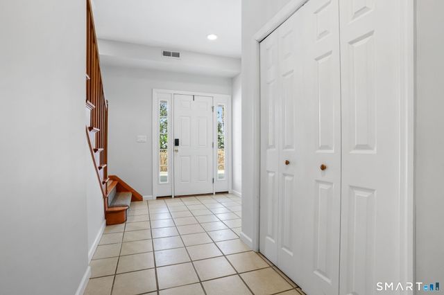 19 Candlewood Springs, New Milford, CT 06776
