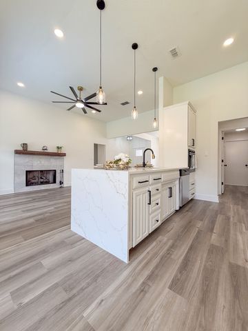 5424 Appalachian Way, Fort Worth, TX 76123