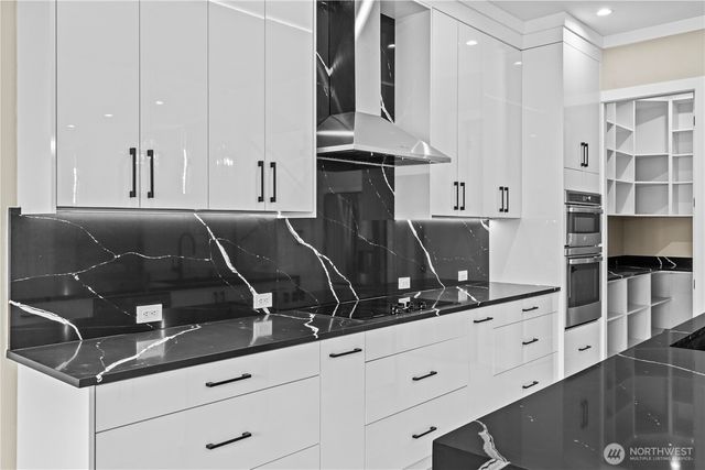 20921 1st Place S, Des Moines, WA 98198