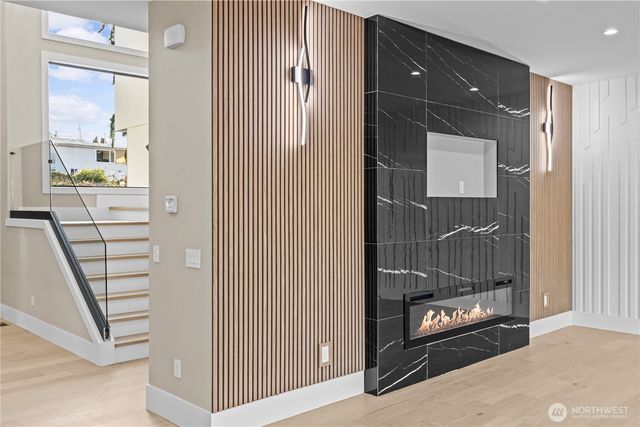 20921 1st Place S, Des Moines, WA 98198