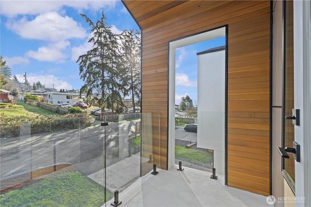 20921 1st Place S, Des Moines, WA 98198