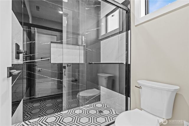 20921 1st Place S, Des Moines, WA 98198