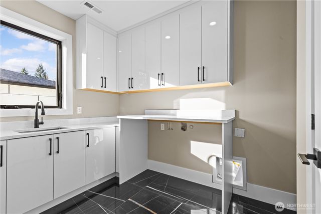 20921 1st Place S, Des Moines, WA 98198