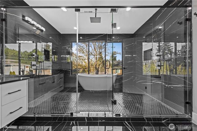 20921 1st Place S, Des Moines, WA 98198