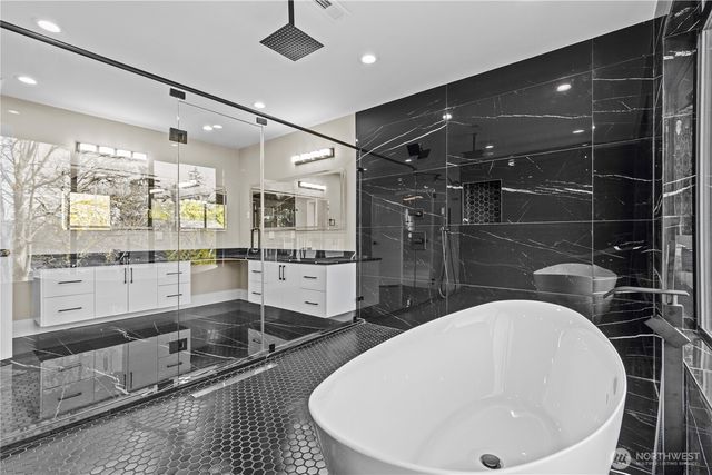 20921 1st Place S, Des Moines, WA 98198