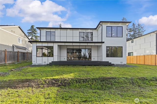 20921 1st Place S, Des Moines, WA 98198