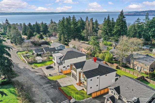 20921 1st Place S, Des Moines, WA 98198