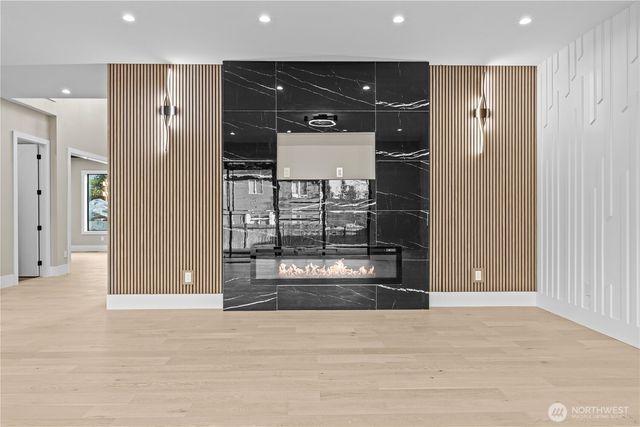 20921 1st Place S, Des Moines, WA 98198