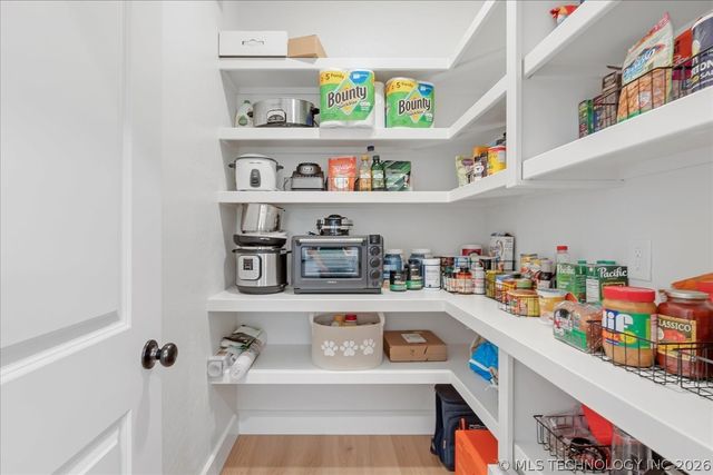 2957 E 146th Street S, Bixby, OK 74008