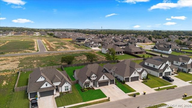 2957 E 146th Street S, Bixby, OK 74008