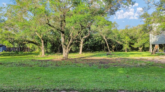 6318 Tercero, Brazoria, TX 77422