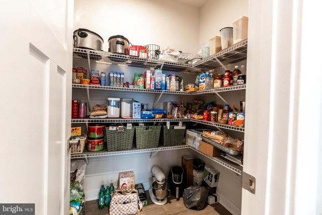 22 WINIFRED DR, Hanover, PA 17331