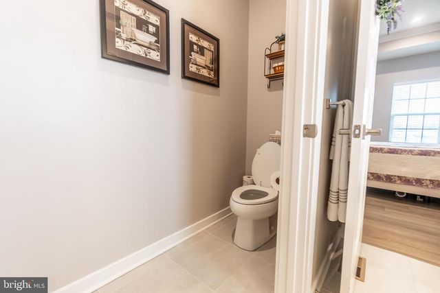 22 WINIFRED DR, Hanover, PA 17331