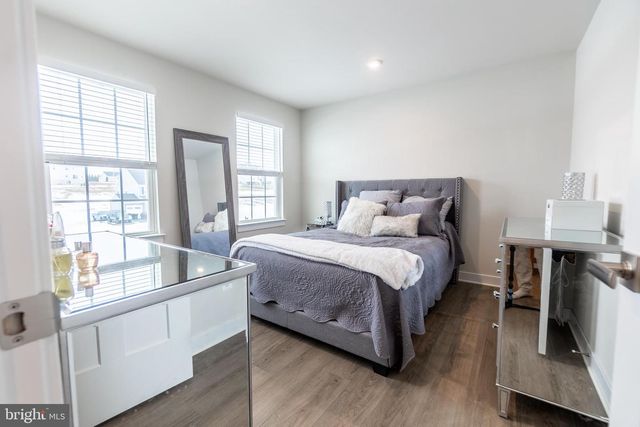 22 WINIFRED DR, Hanover, PA 17331