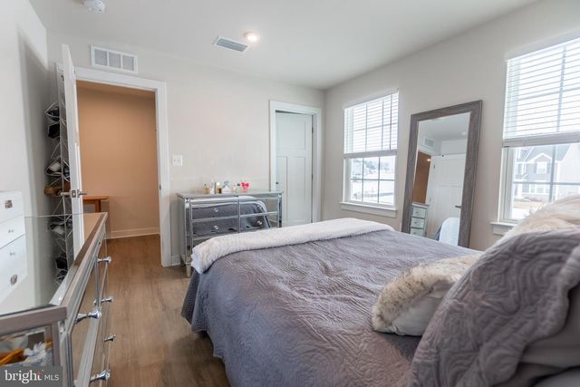 22 WINIFRED DR, Hanover, PA 17331