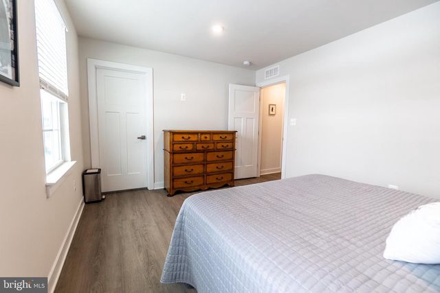 22 WINIFRED DR, Hanover, PA 17331