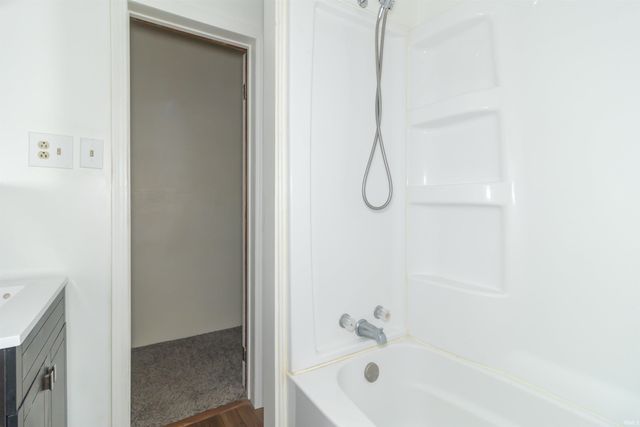 2117 Cherrywood Avenue, New Castle, IN 47362