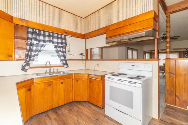 2117 Cherrywood Avenue, New Castle, IN 47362