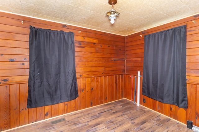 2117 Cherrywood Avenue, New Castle, IN 47362