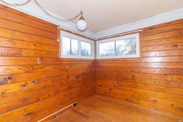 2117 Cherrywood Avenue, New Castle, IN 47362