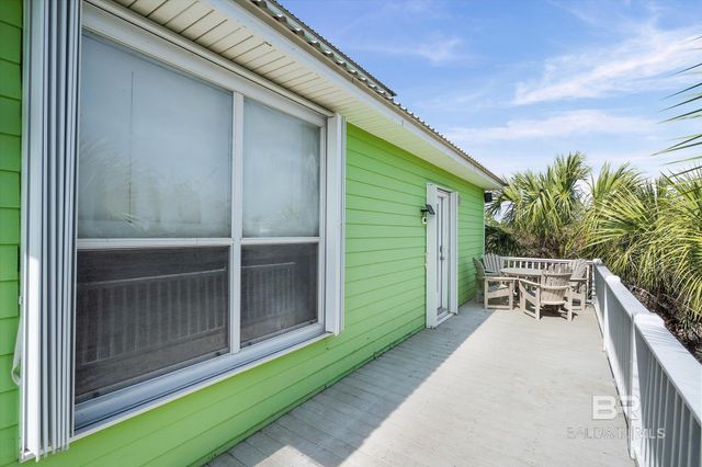 674 Morgantown Boulevard, Gulf Shores, AL 36542