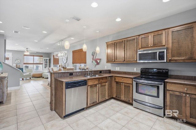 674 Morgantown Boulevard, Gulf Shores, AL 36542