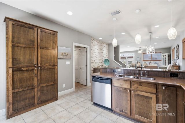 674 Morgantown Boulevard, Gulf Shores, AL 36542