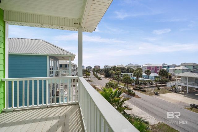 674 Morgantown Boulevard, Gulf Shores, AL 36542