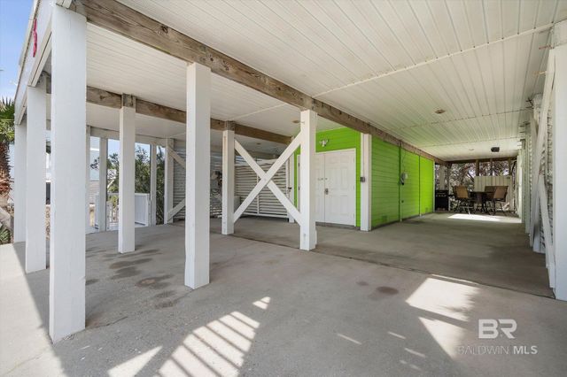 674 Morgantown Boulevard, Gulf Shores, AL 36542