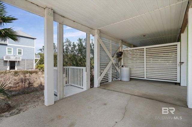674 Morgantown Boulevard, Gulf Shores, AL 36542