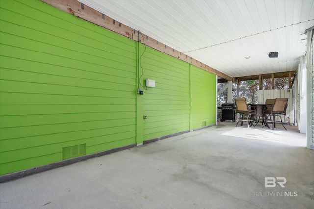 674 Morgantown Boulevard, Gulf Shores, AL 36542