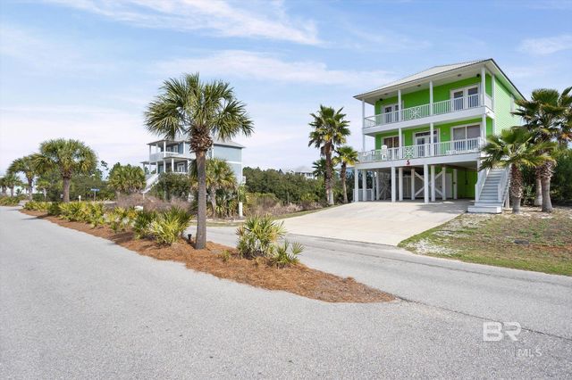 674 Morgantown Boulevard, Gulf Shores, AL 36542