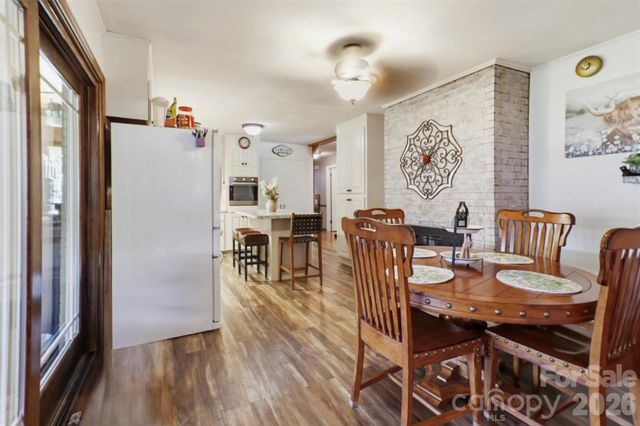 724 Hillcrest Drive, Bessemer City, NC 28016