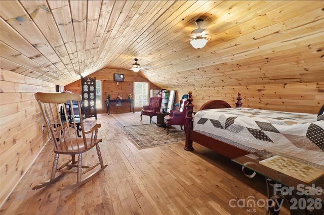 724 Hillcrest Drive, Bessemer City, NC 28016