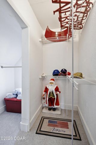 1014 Cherokee Avenue, Seneca, MO 64865