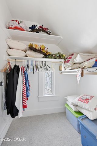 1014 Cherokee Avenue, Seneca, MO 64865