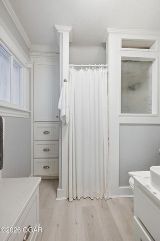 1014 Cherokee Avenue, Seneca, MO 64865