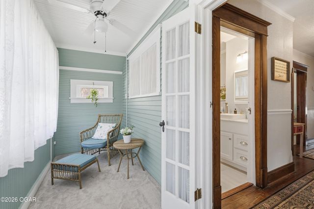 1014 Cherokee Avenue, Seneca, MO 64865