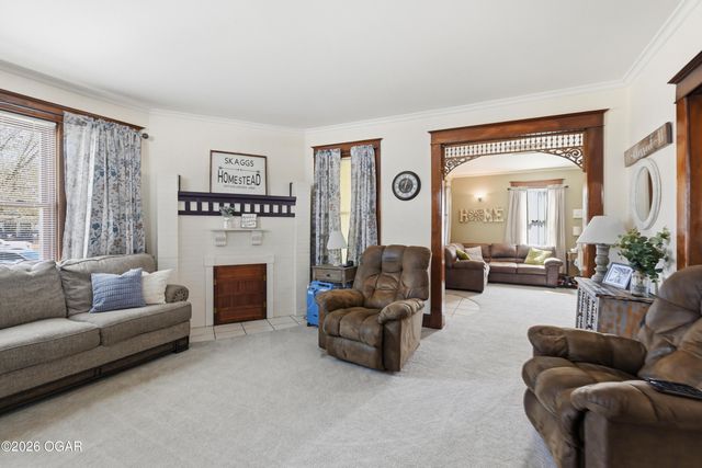 1014 Cherokee Avenue, Seneca, MO 64865