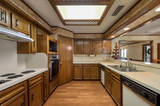 203 Tanya Drive, Rockwall, TX 75087